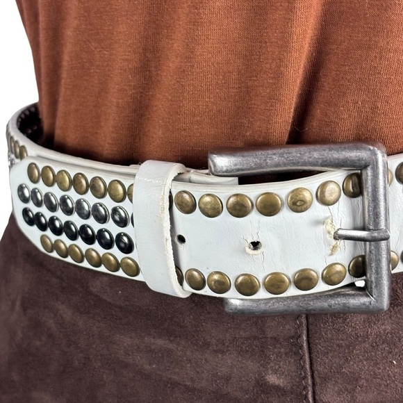 OFF WHITE FAUX LEATHER STUDDED MULTI METAL BRASS SILVER BELT BOHO PUNK RETRO - Picture 8 of 11